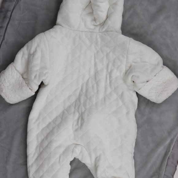 Little Me NWOT White Quilted Velour Baby Snowsuit Jumpsuit Bodysuit Winter Cold - Picture 5 of 7